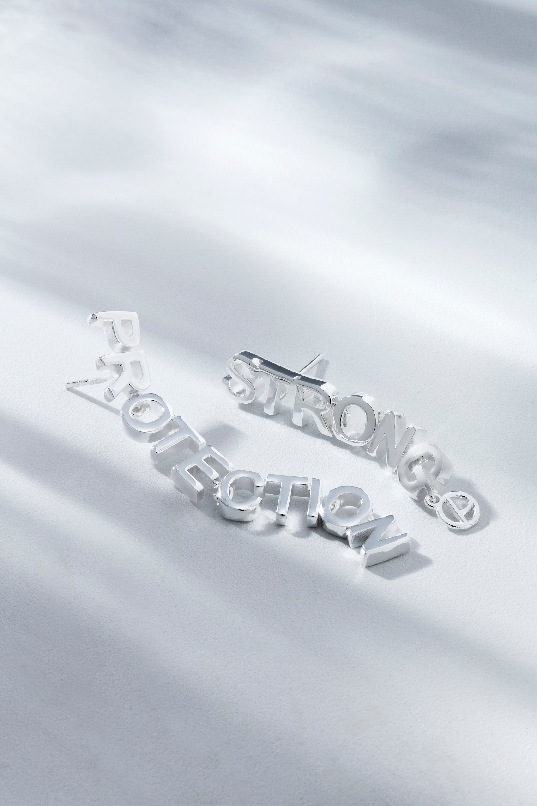 Strong And Protection Earring - O Que Te Move Collection