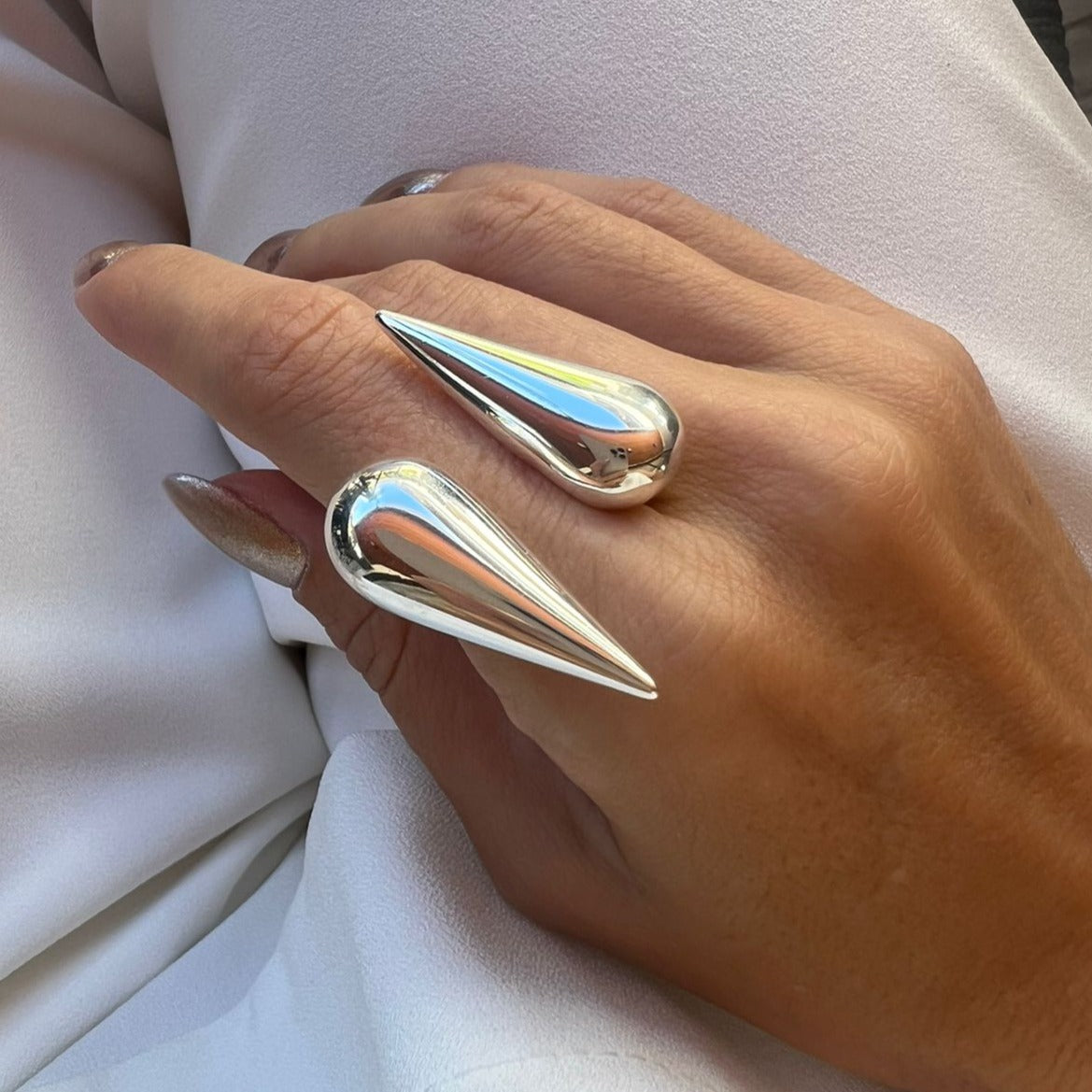 Tuiuiu Ring - Essencial Collection