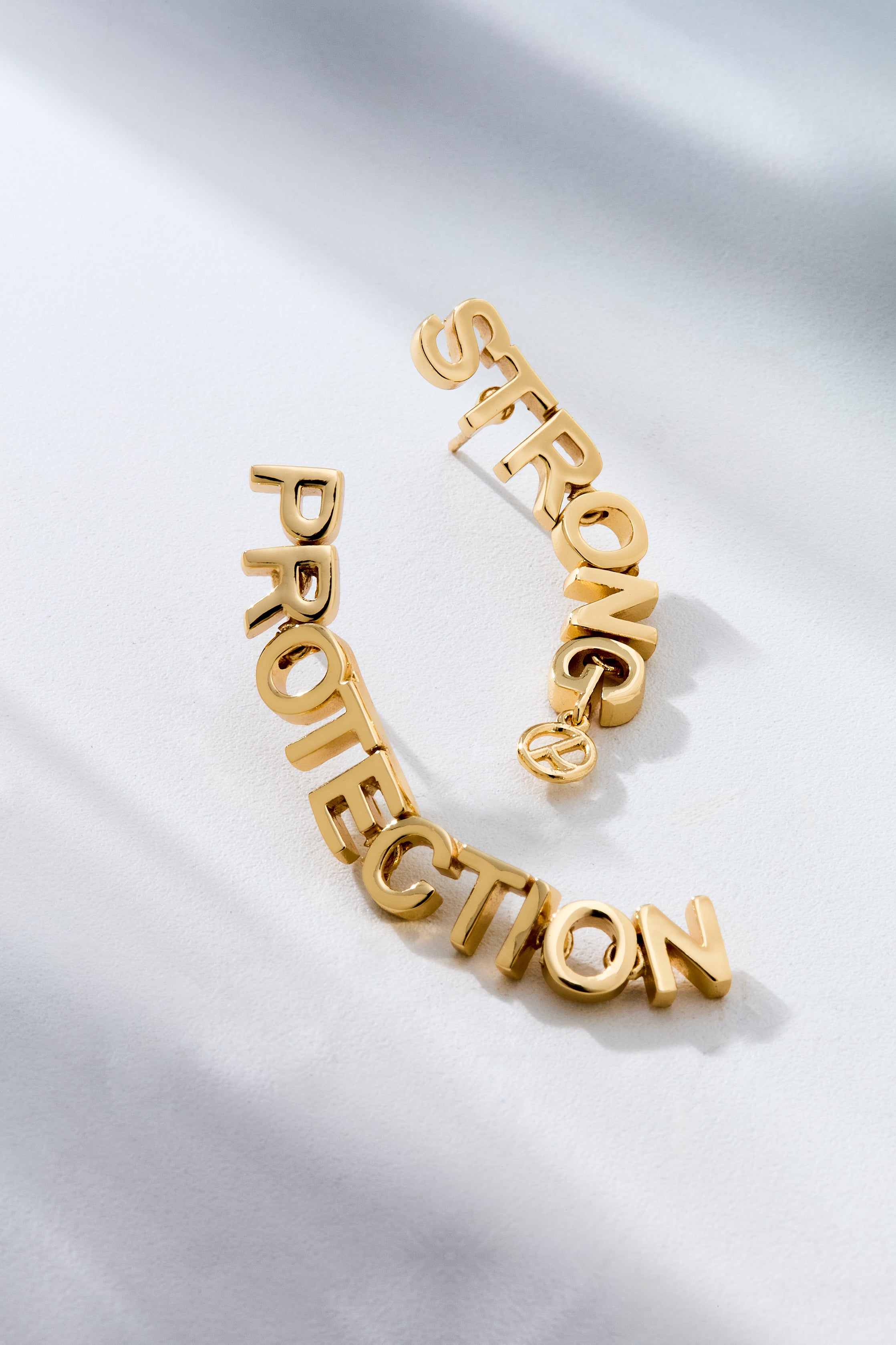 Strong And Protection Earring - O Que Te Move Collection