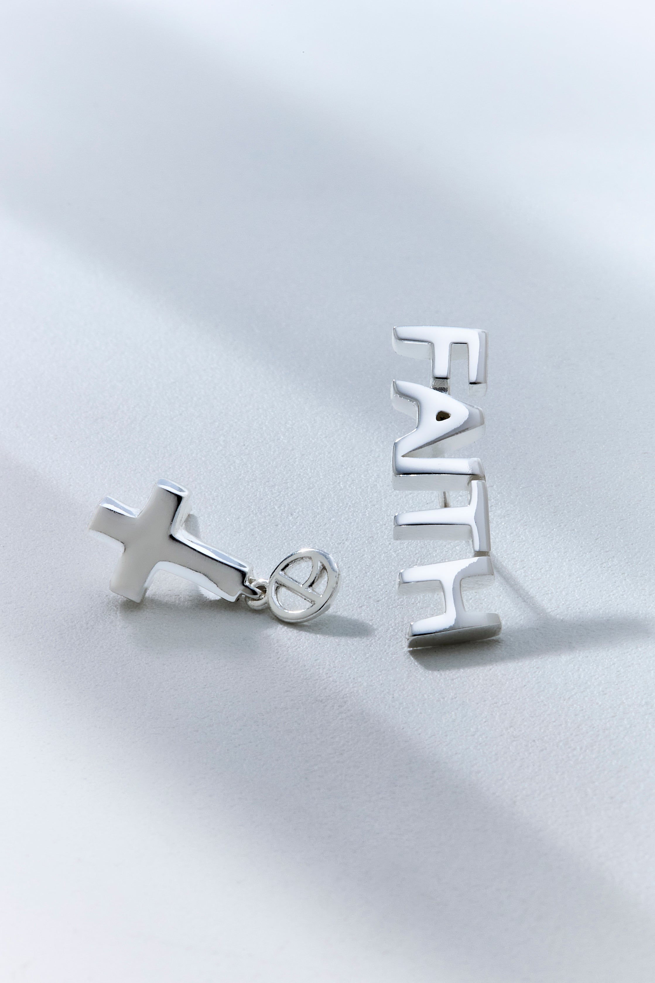 Faith Earring - O Que Te Move Collection