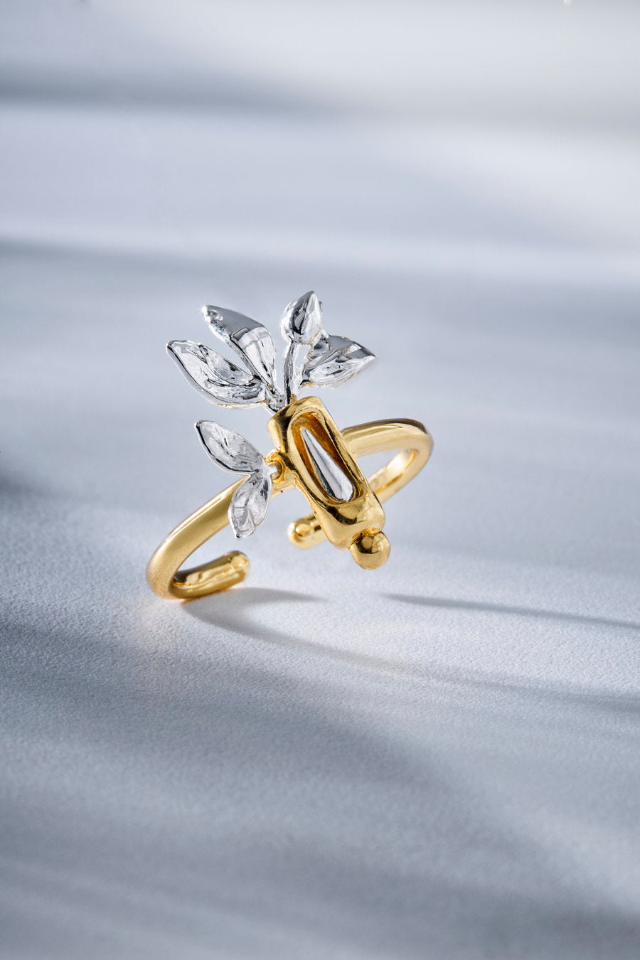 Plenitude Ring - Década Collection