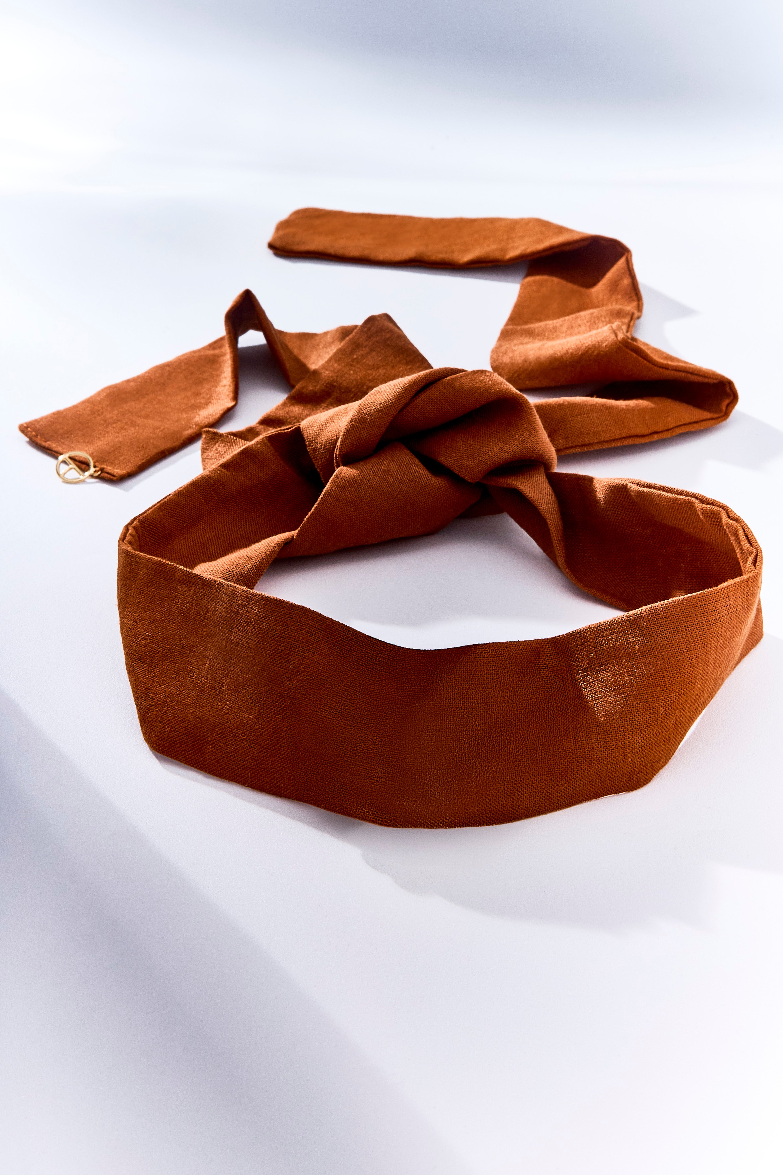 Nerea Neck Band - Almar Collection