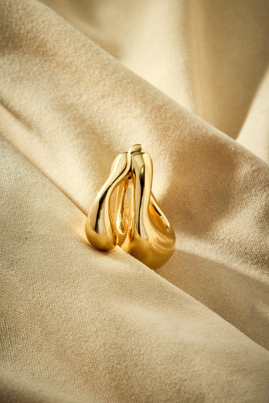 Memória Piercing - Entre Camadas Collection